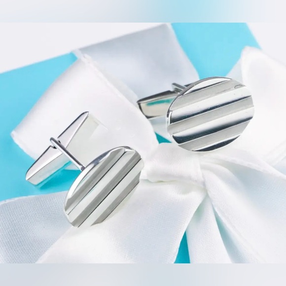 Vintage Tiffany & Co. Atlas Groove Oval Sterling Silver...